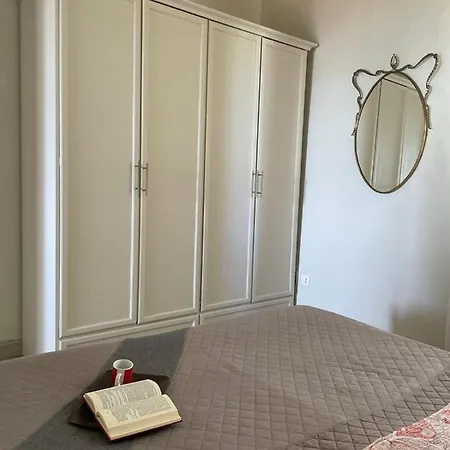 Apartment Infinity