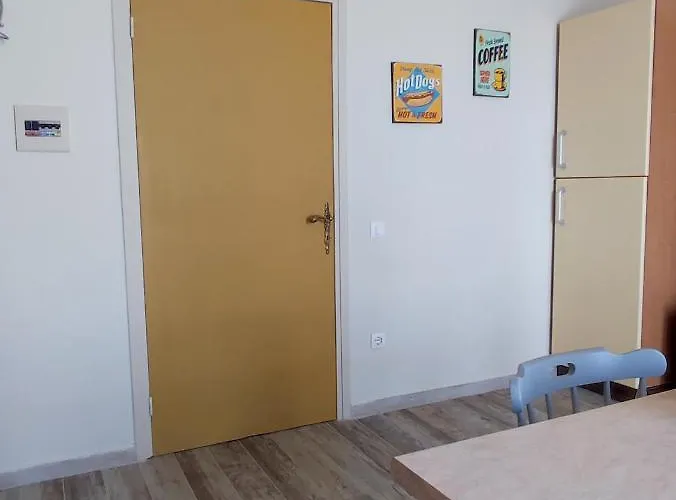 Infinity Apartment *